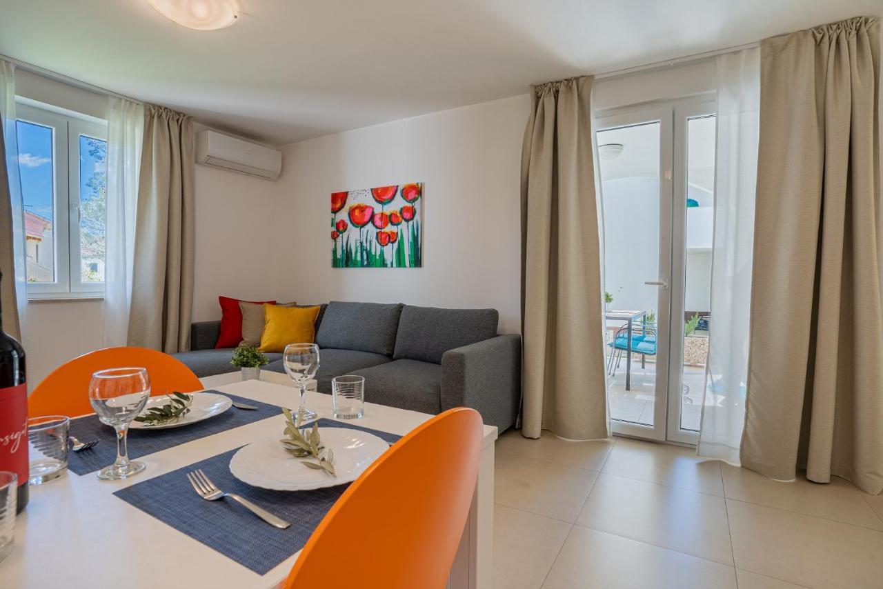 Apartments Lopari Nerezine Exterior photo