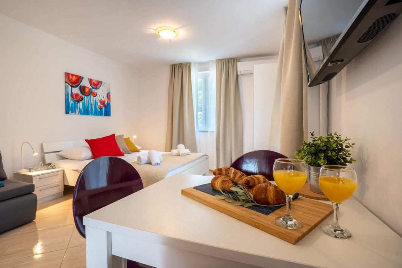 Apartments Lopari Nerezine Exterior photo